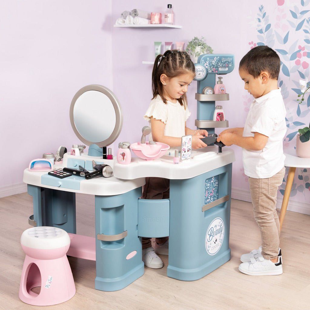 children playing with Smoby My Beauty Centre