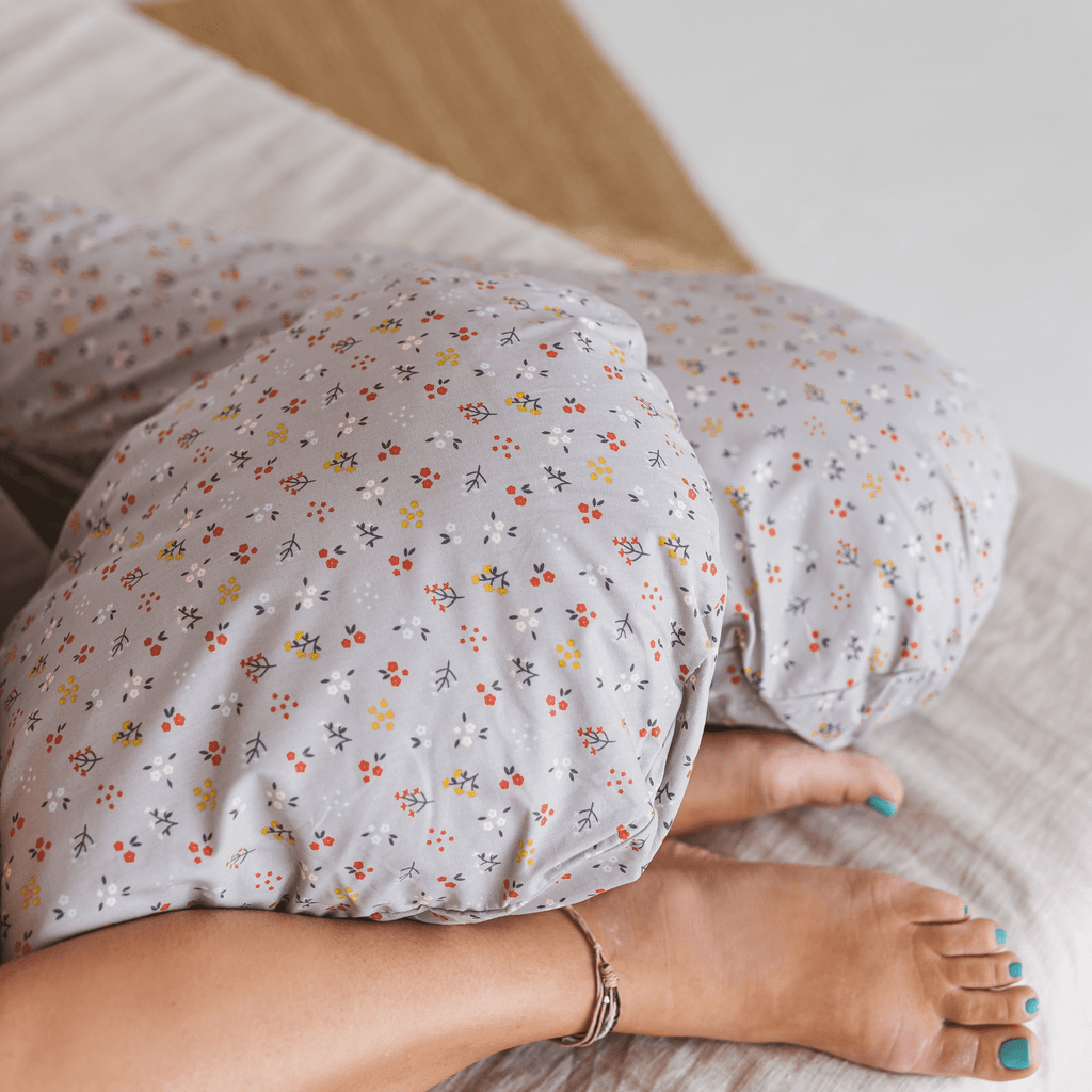 close up of fabrix of MINICAMP U Shape Body Pillow + Organic Cotton Cover in Grey