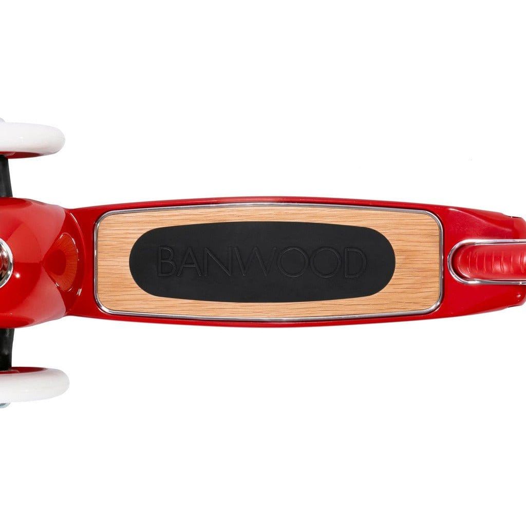 Banwood Scooter Age 3+ in Red deck from above