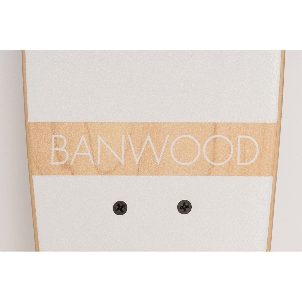Banwood Kids Skateboard - White logo close up