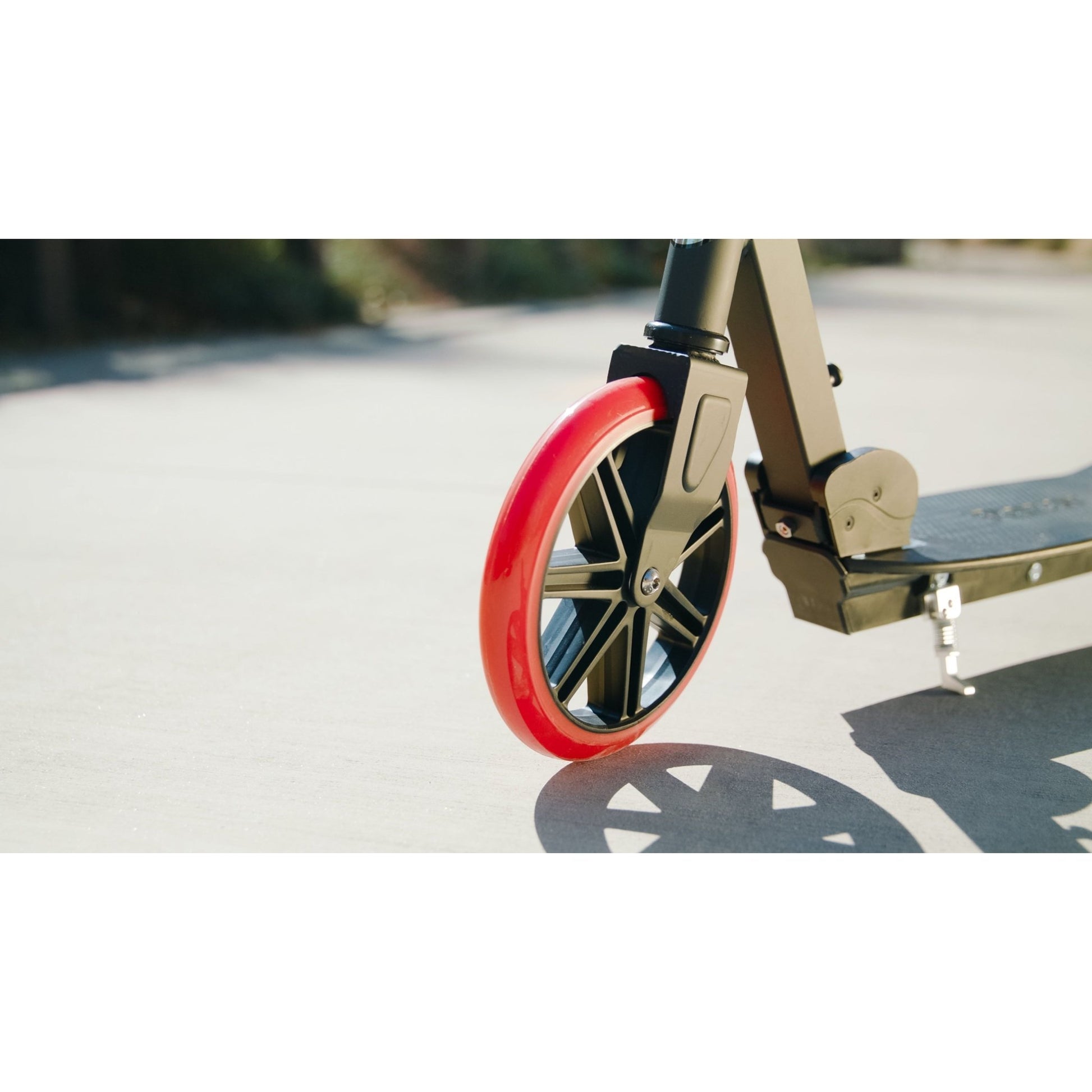 Razor Carbon Lux Scooter - Black - The Online Toy Shop - 2 Wheel Scooter - 12