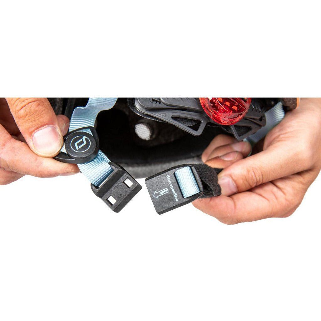 Scoot and Ride Helmet Kiwi - S-M  magnetic chin strap