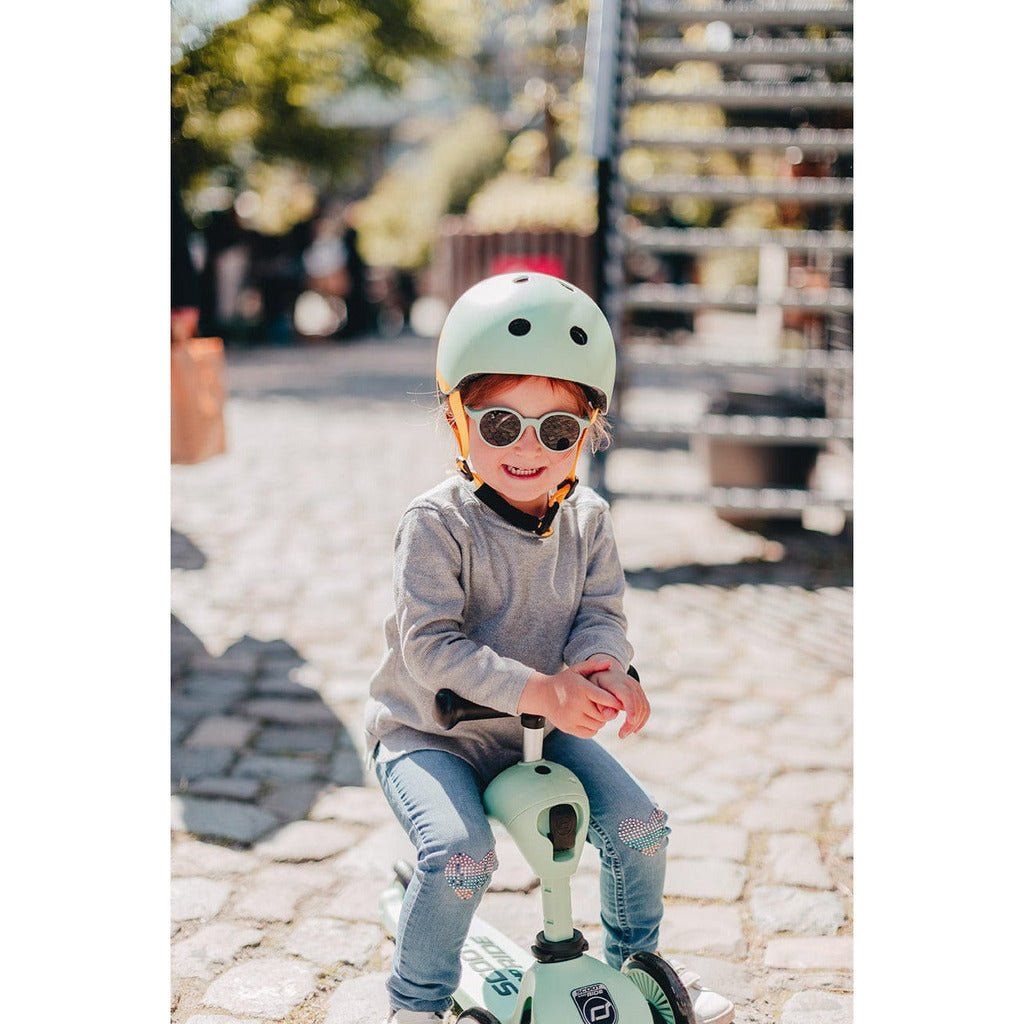 smiling girl on Scoot and Ride Highwaykick 1 - Kiwi - Age 1-5 Years