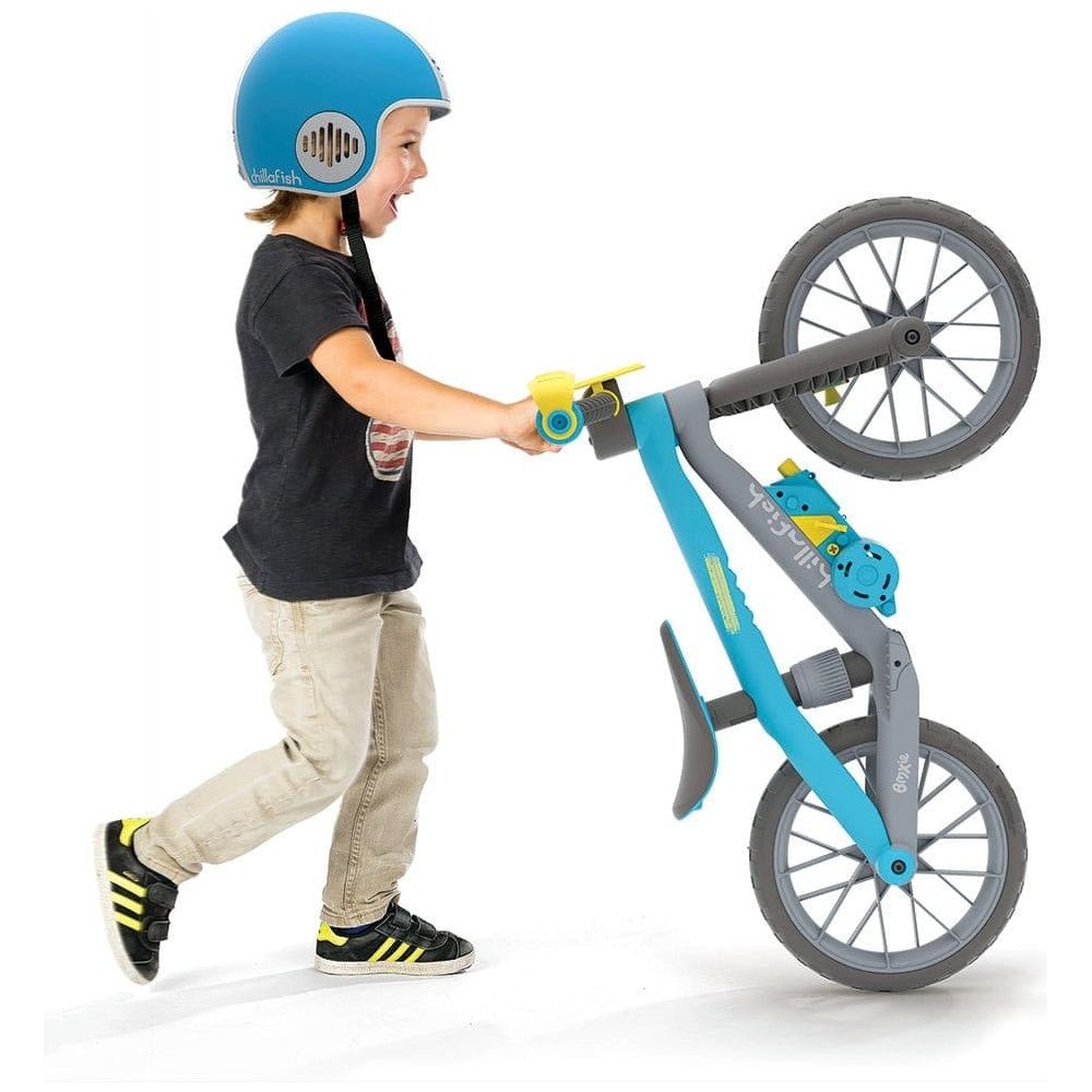 Little boy doing wheelie on Chillafish Bmxie Moto Bike 2-5 Years in Blue