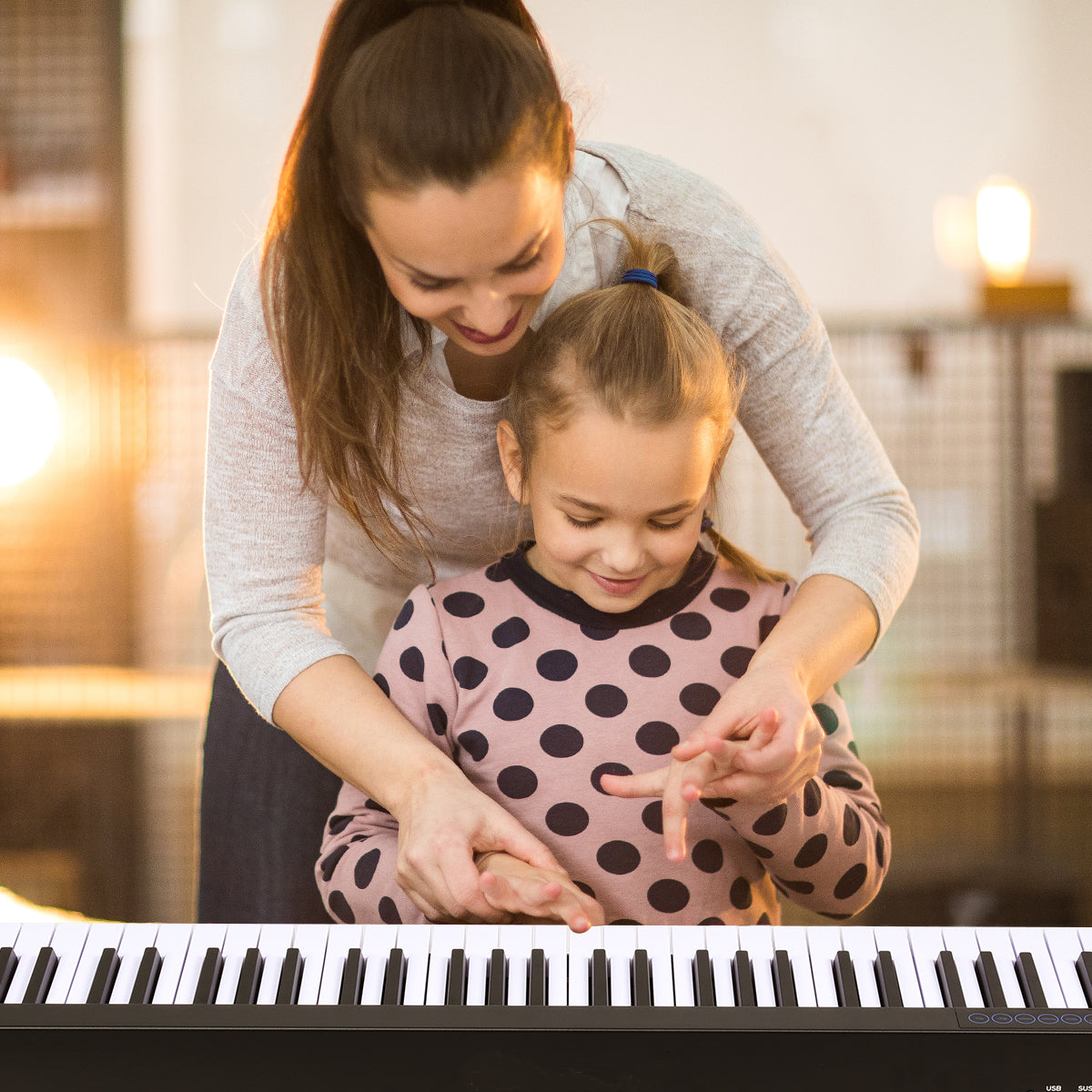 Portable Electronic Piano 88 Keys Suitable for Children Over 3 Years Old-Black