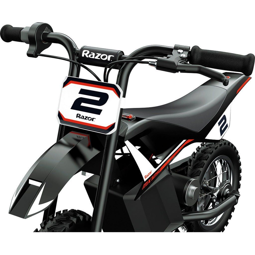 Razor Dirt Rocket MX125 - Black handlebars and number plate close up