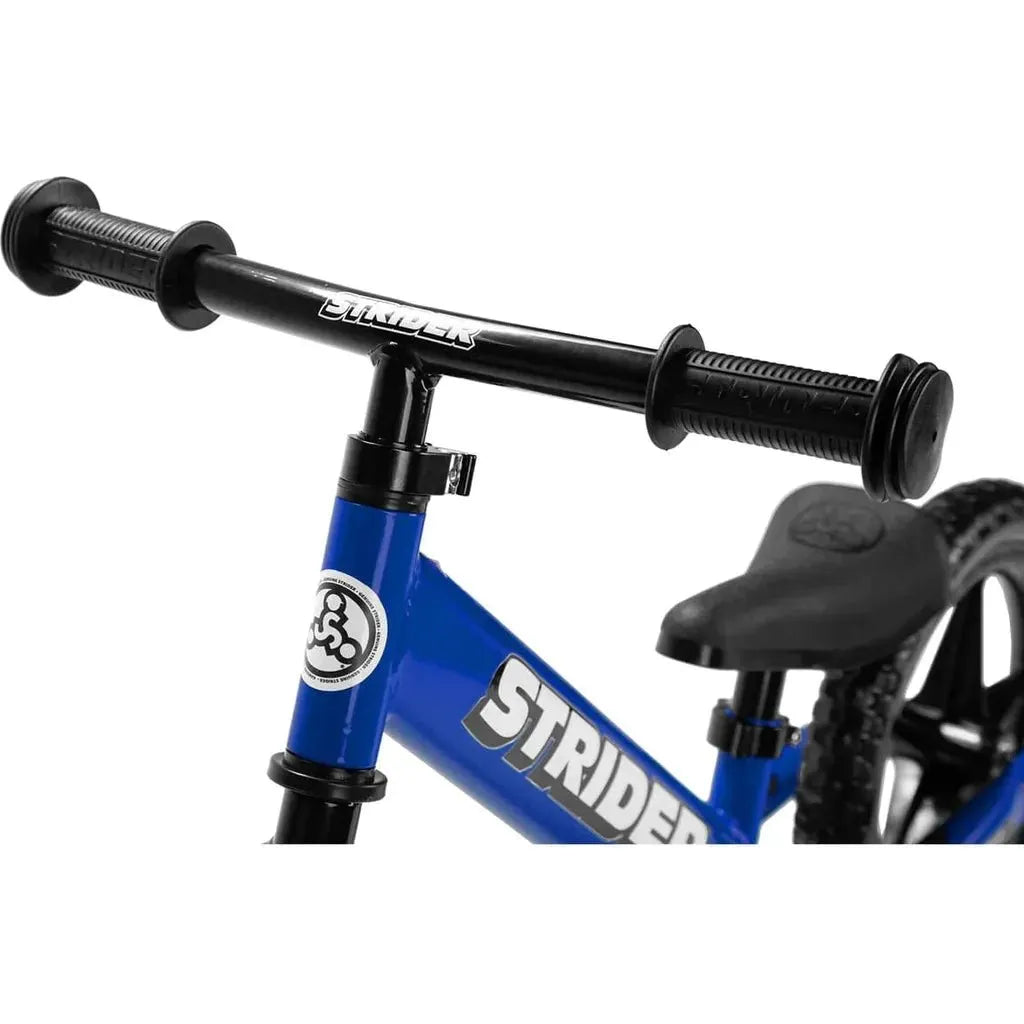Strider Classic 12 inch Balance Bike - Blue handlebars close up